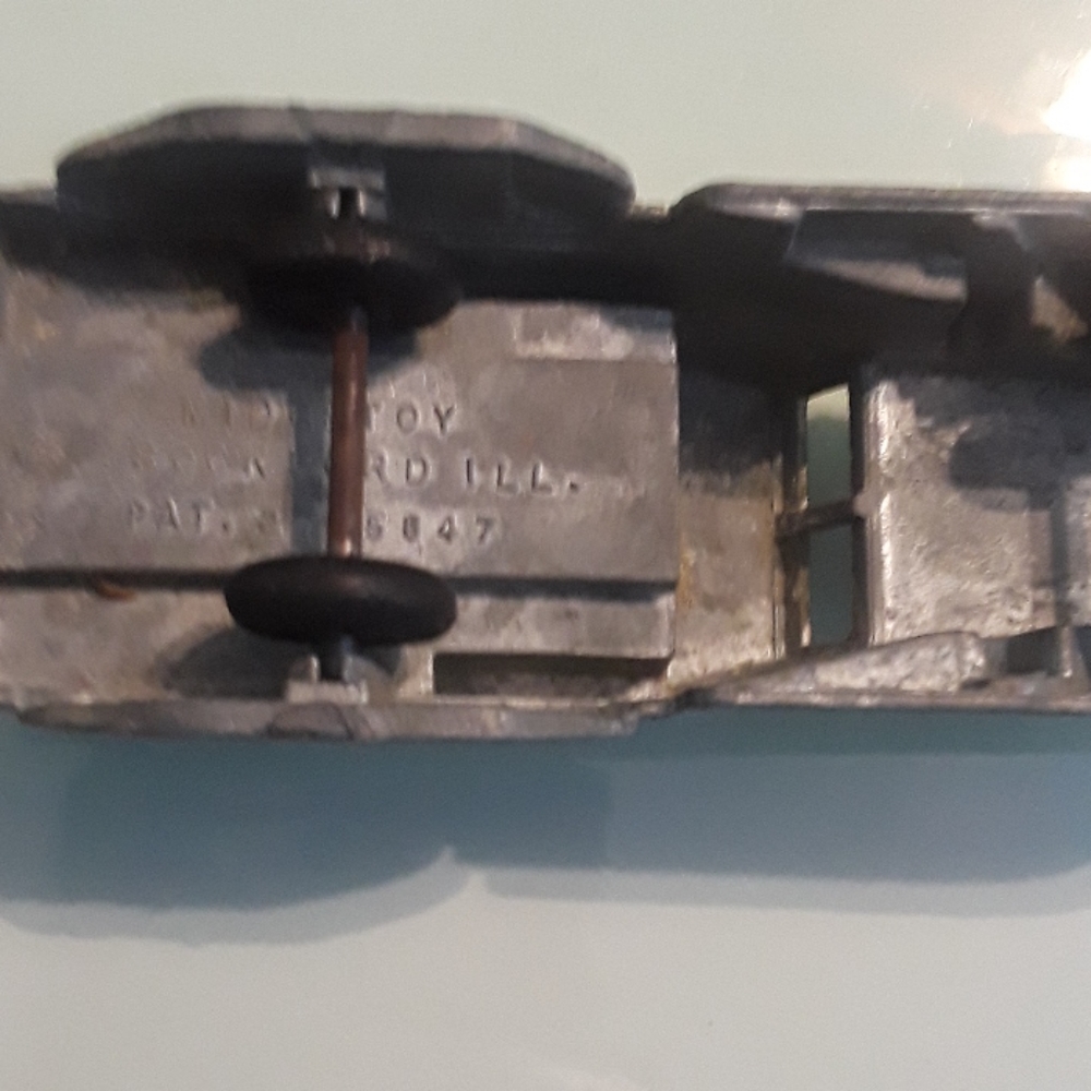 Toy - Picture 3 of 5